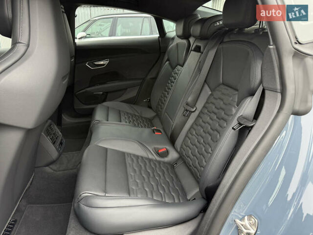 Синій Ауді RS e-tron GT, об'ємом двигуна 0 л та пробігом 6 тис. км за 82000 $, фото 41 на Automoto.ua