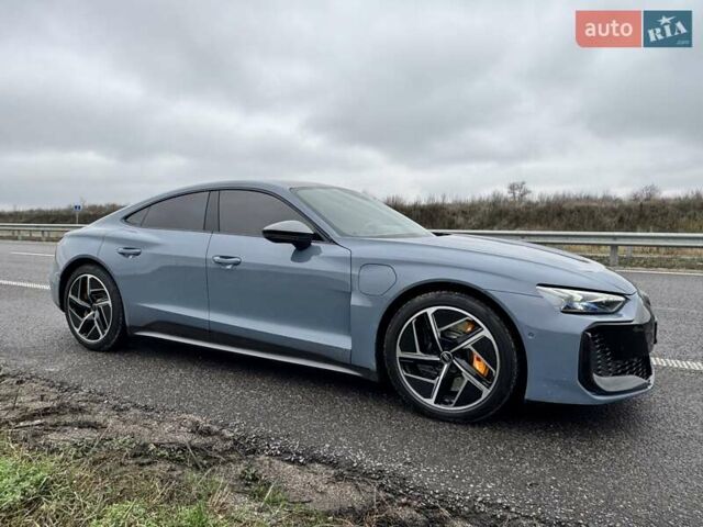 Синій Ауді RS e-tron GT, об'ємом двигуна 0 л та пробігом 9 тис. км за 87000 $, фото 7 на Automoto.ua