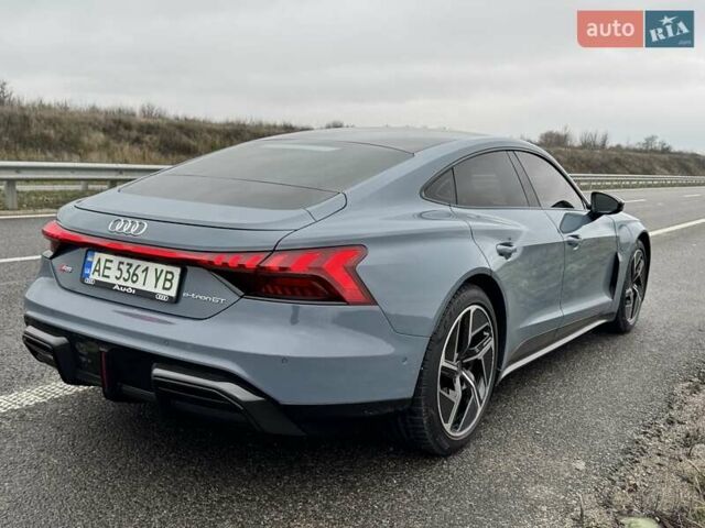 Синій Ауді RS e-tron GT, об'ємом двигуна 0 л та пробігом 9 тис. км за 87000 $, фото 5 на Automoto.ua
