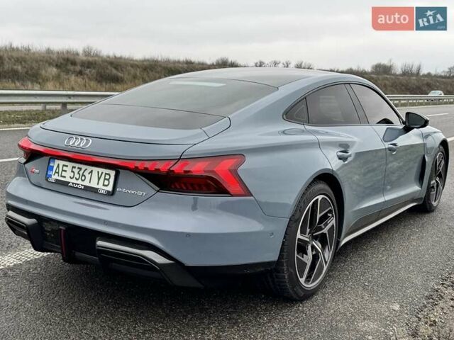 Синій Ауді RS e-tron GT, об'ємом двигуна 0 л та пробігом 9 тис. км за 87000 $, фото 16 на Automoto.ua
