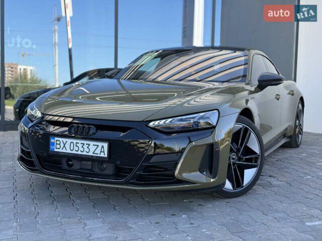 Зеленый Ауди RS e-tron GT, объемом двигателя 0 л и пробегом 19 тыс. км за 69000 $, фото 13 на Automoto.ua