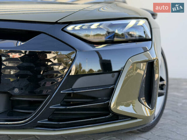 Зеленый Ауди RS e-tron GT, объемом двигателя 0 л и пробегом 19 тыс. км за 69000 $, фото 19 на Automoto.ua