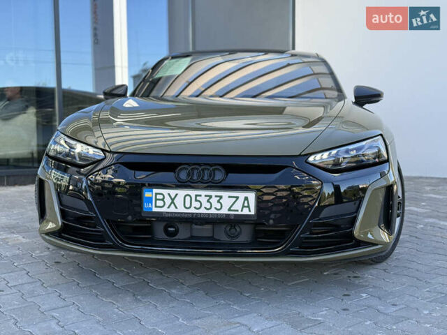 Зеленый Ауди RS e-tron GT, объемом двигателя 0 л и пробегом 19 тыс. км за 69000 $, фото 16 на Automoto.ua