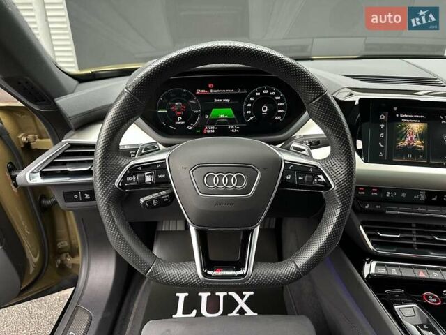 Зеленый Ауди RS e-tron GT, объемом двигателя 0 л и пробегом 27 тыс. км за 71900 $, фото 48 на Automoto.ua