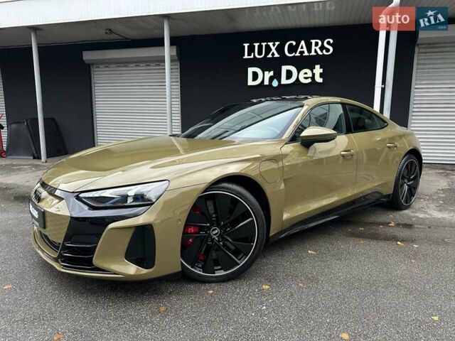 Зеленый Ауди RS e-tron GT, объемом двигателя 0 л и пробегом 27 тыс. км за 71900 $, фото 10 на Automoto.ua