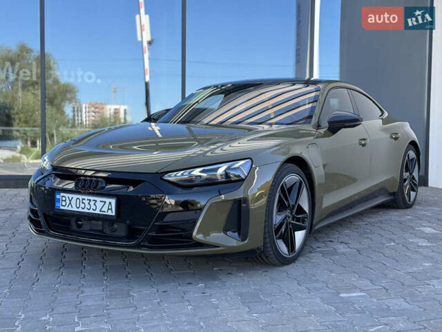 Зеленый Ауди RS e-tron GT, объемом двигателя 0 л и пробегом 19 тыс. км за 69000 $, фото 12 на Automoto.ua