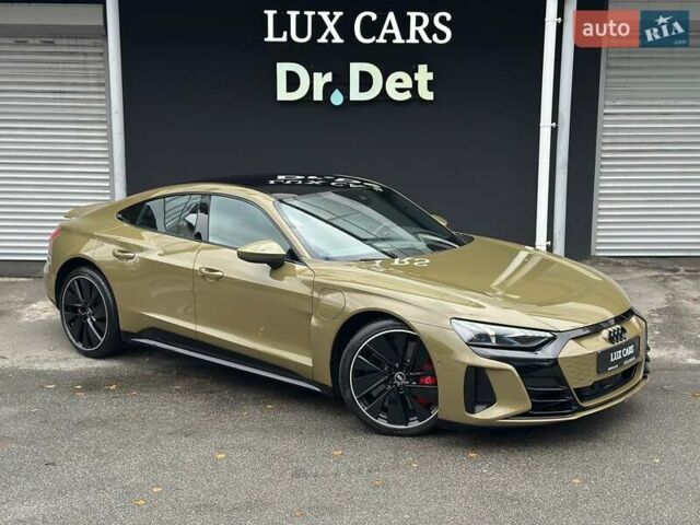 Зеленый Ауди RS e-tron GT, объемом двигателя 0 л и пробегом 27 тыс. км за 71900 $, фото 24 на Automoto.ua