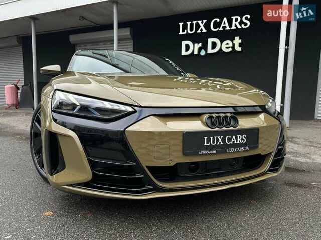 Зеленый Ауди RS e-tron GT, объемом двигателя 0 л и пробегом 27 тыс. км за 71900 $, фото 29 на Automoto.ua