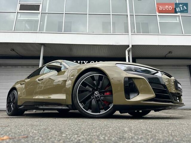 Зеленый Ауди RS e-tron GT, объемом двигателя 0 л и пробегом 27 тыс. км за 71900 $, фото 23 на Automoto.ua