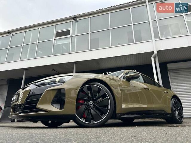 Зеленый Ауди RS e-tron GT, объемом двигателя 0 л и пробегом 27 тыс. км за 71900 $, фото 11 на Automoto.ua