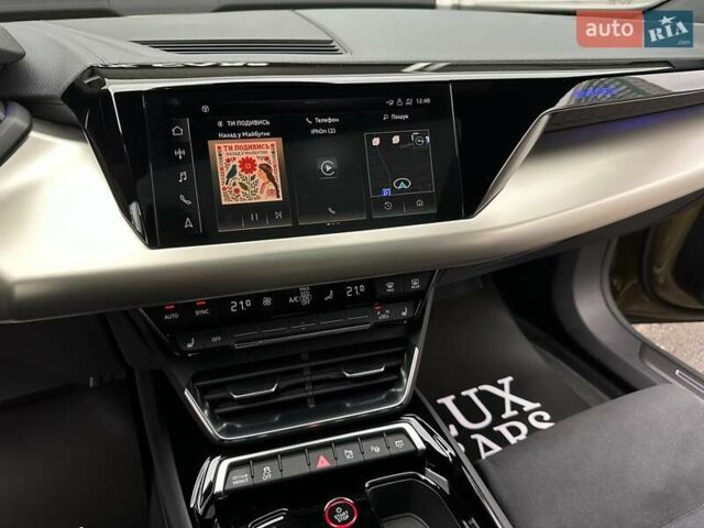 Зеленый Ауди RS e-tron GT, объемом двигателя 0 л и пробегом 27 тыс. км за 71900 $, фото 49 на Automoto.ua