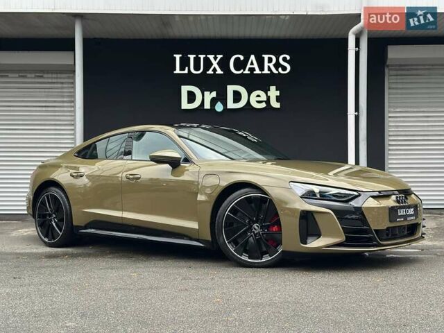 Зеленый Ауди RS e-tron GT, объемом двигателя 0 л и пробегом 27 тыс. км за 71900 $, фото 25 на Automoto.ua