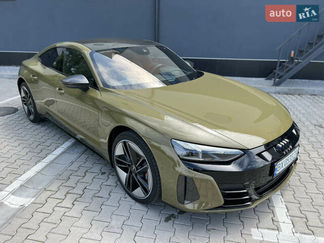 Зеленый Ауди RS e-tron GT, объемом двигателя 0 л и пробегом 20 тыс. км за 70000 $, фото 6 на Automoto.ua