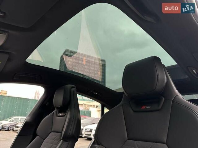 Зеленый Ауди RS e-tron GT, объемом двигателя 0 л и пробегом 27 тыс. км за 71900 $, фото 60 на Automoto.ua