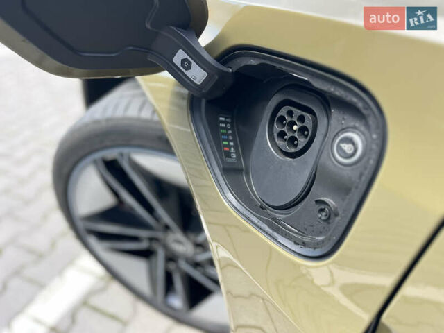 Зеленый Ауди RS e-tron GT, объемом двигателя 0 л и пробегом 20 тыс. км за 70000 $, фото 22 на Automoto.ua