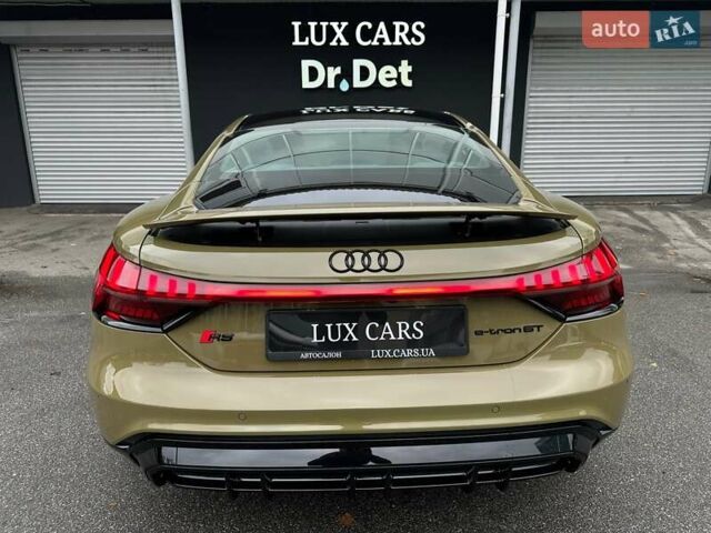 Зеленый Ауди RS e-tron GT, объемом двигателя 0 л и пробегом 27 тыс. км за 71900 $, фото 36 на Automoto.ua
