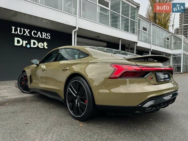 Зеленый Ауди RS e-tron GT, объемом двигателя 0 л и пробегом 27 тыс. км за 71900 $, фото 39 на Automoto.ua