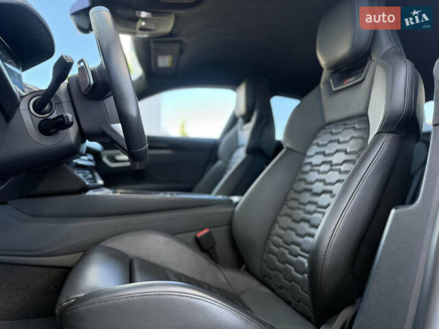 Зеленый Ауди RS e-tron GT, объемом двигателя 0 л и пробегом 19 тыс. км за 69000 $, фото 44 на Automoto.ua