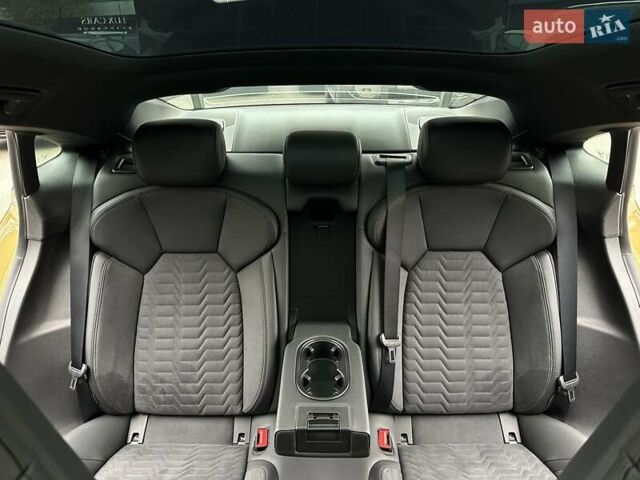 Зеленый Ауди RS e-tron GT, объемом двигателя 0 л и пробегом 27 тыс. км за 71900 $, фото 76 на Automoto.ua