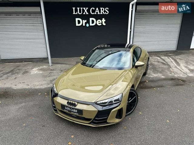 Зеленый Ауди RS e-tron GT, объемом двигателя 0 л и пробегом 27 тыс. км за 71900 $, фото 14 на Automoto.ua