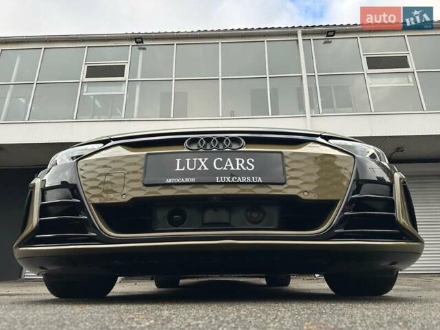 Зеленый Ауди RS e-tron GT, объемом двигателя 0 л и пробегом 27 тыс. км за 71900 $, фото 6 на Automoto.ua