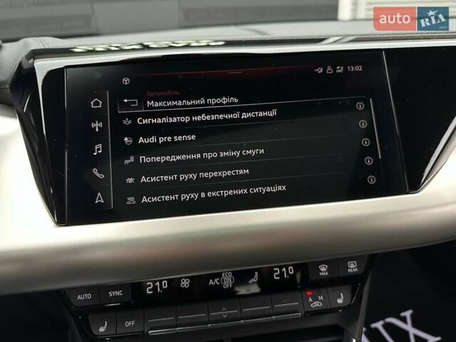 Зеленый Ауди RS e-tron GT, объемом двигателя 0 л и пробегом 27 тыс. км за 71900 $, фото 73 на Automoto.ua