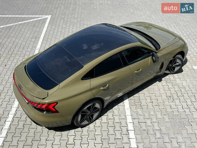 Зеленый Ауди RS e-tron GT, объемом двигателя 0 л и пробегом 20 тыс. км за 70000 $, фото 73 на Automoto.ua