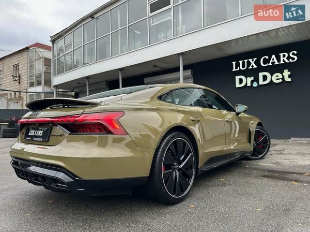 Зеленый Ауди RS e-tron GT, объемом двигателя 0 л и пробегом 27 тыс. км за 71900 $, фото 41 на Automoto.ua