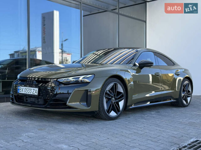 Зеленый Ауди RS e-tron GT, объемом двигателя 0 л и пробегом 19 тыс. км за 69000 $, фото 10 на Automoto.ua