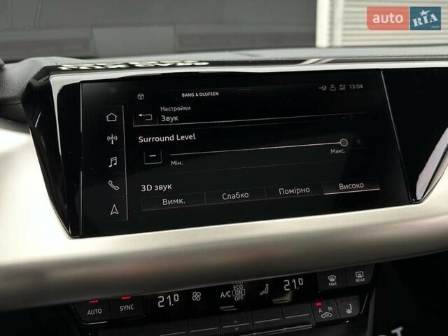 Зеленый Ауди RS e-tron GT, объемом двигателя 0 л и пробегом 27 тыс. км за 71900 $, фото 74 на Automoto.ua