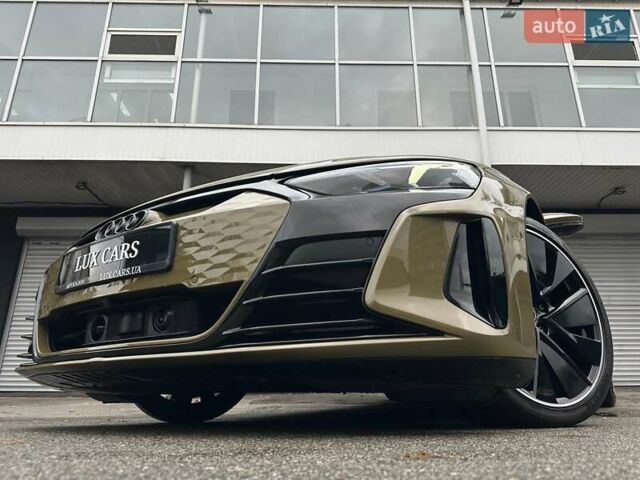Зеленый Ауди RS e-tron GT, объемом двигателя 0 л и пробегом 27 тыс. км за 71900 $, фото 16 на Automoto.ua