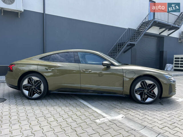 Зеленый Ауди RS e-tron GT, объемом двигателя 0 л и пробегом 20 тыс. км за 70000 $, фото 8 на Automoto.ua