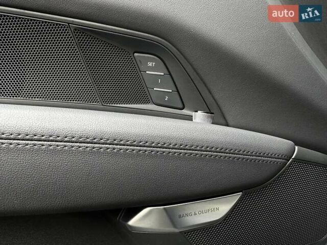 Зеленый Ауди RS e-tron GT, объемом двигателя 0 л и пробегом 27 тыс. км за 71900 $, фото 81 на Automoto.ua