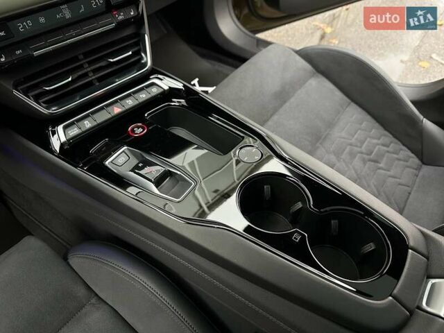 Зеленый Ауди RS e-tron GT, объемом двигателя 0 л и пробегом 27 тыс. км за 71900 $, фото 54 на Automoto.ua