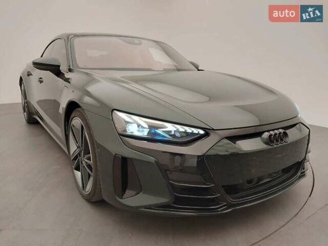 Зелений Ауді RS e-tron GT, об'ємом двигуна 0 л та пробігом 49 тис. км за 75900 $, фото 2 на Automoto.ua