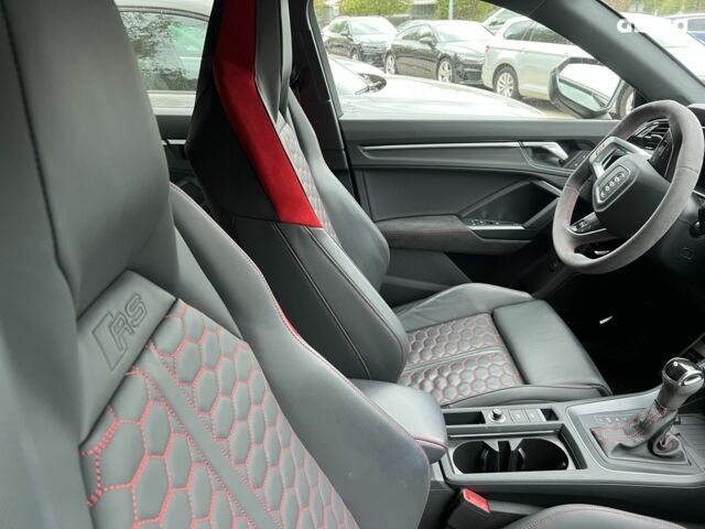 Ауди RS Q3, объемом двигателя 2.48 л и пробегом 25 тыс. км за 63252 $, фото 11 на Automoto.ua