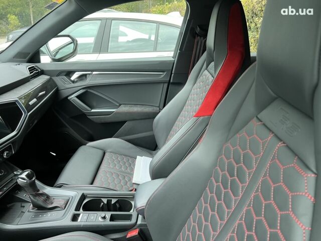 Ауди RS Q3, объемом двигателя 2.48 л и пробегом 25 тыс. км за 63252 $, фото 24 на Automoto.ua