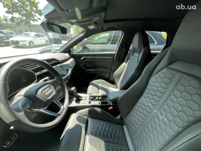 Ауди RS Q3, объемом двигателя 2.48 л и пробегом 12 тыс. км за 70533 $, фото 29 на Automoto.ua