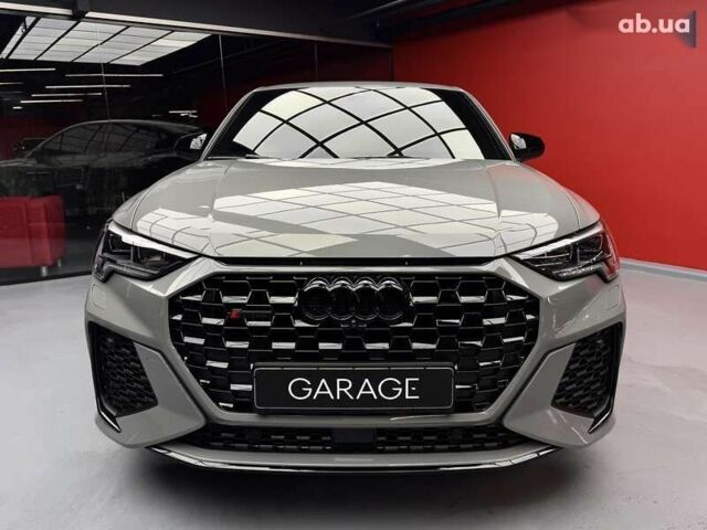 Ауди RS Q3, объемом двигателя 2.5 л и пробегом 8 тыс. км за 99900 $, фото 2 на Automoto.ua