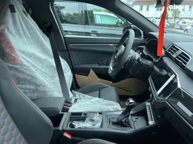 Ауди RS Q3, объемом двигателя 2.48 л и пробегом 0 тыс. км за 89661 $, фото 29 на Automoto.ua
