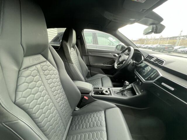 Ауди RS Q3, объемом двигателя 2.48 л и пробегом 1 тыс. км за 81075 $, фото 24 на Automoto.ua