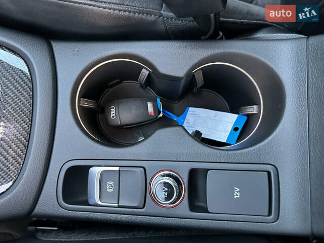Ауди RS Q3 2016 в Луцке на Automoto.ua Серый Ауди RS Q3, объемом двигателя 2.48 л и пробегом 97 тыс. км за 35000 $, фото 94 на Automoto.ua