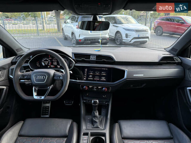 Серый Ауди RS Q3, объемом двигателя 2.48 л и пробегом 97 тыс. км за 62000 $, фото 24 на Automoto.ua