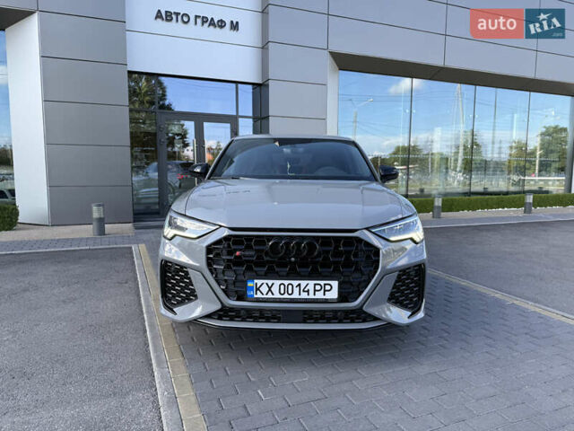 Серый Ауди RS Q3, объемом двигателя 2.48 л и пробегом 97 тыс. км за 62000 $, фото 1 на Automoto.ua