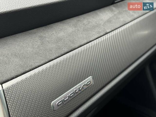 Сірий Ауді RS Q3, об'ємом двигуна 2.48 л та пробігом 48 тис. км за 59000 $, фото 38 на Automoto.ua