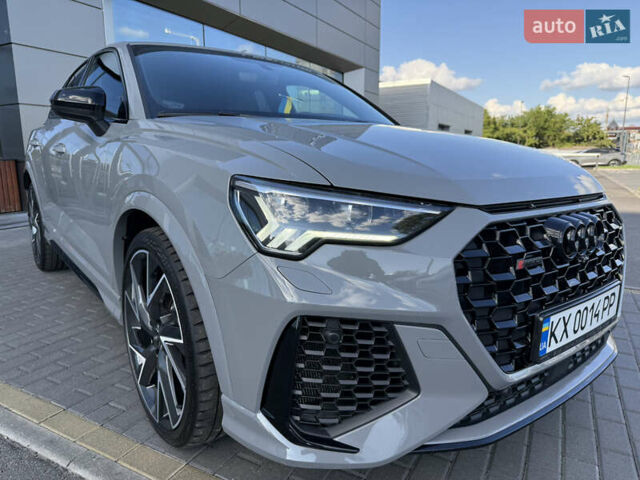Серый Ауди RS Q3, объемом двигателя 2.48 л и пробегом 97 тыс. км за 62000 $, фото 11 на Automoto.ua