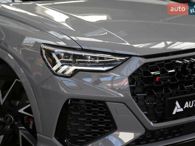 Серый Ауди RS Q3, объемом двигателя 2.48 л и пробегом 18 тыс. км за 69000 $, фото 3 на Automoto.ua