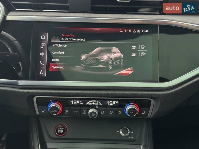 Сірий Ауді RS Q3, об'ємом двигуна 2.48 л та пробігом 48 тис. км за 59000 $, фото 45 на Automoto.ua