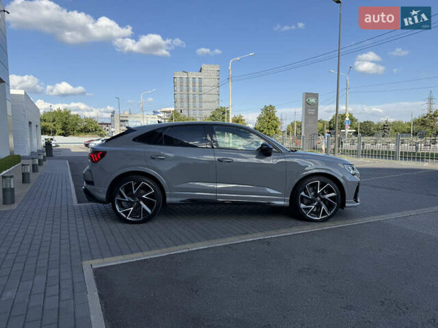 Серый Ауди RS Q3, объемом двигателя 2.48 л и пробегом 97 тыс. км за 62000 $, фото 3 на Automoto.ua