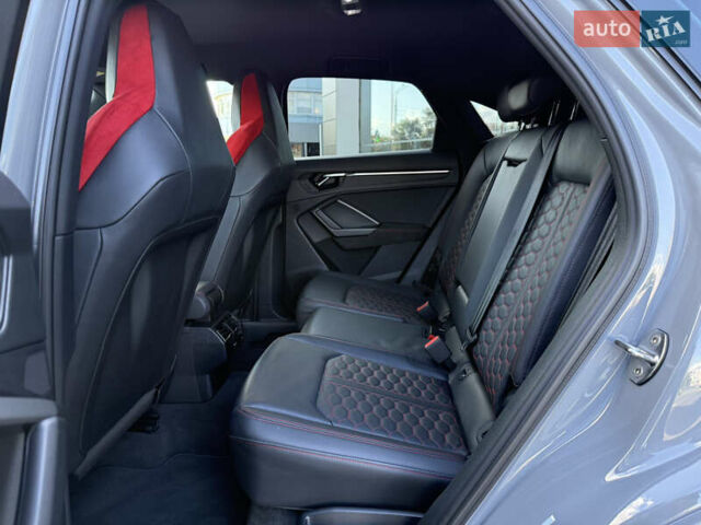 Серый Ауди RS Q3, объемом двигателя 2.48 л и пробегом 97 тыс. км за 62000 $, фото 29 на Automoto.ua